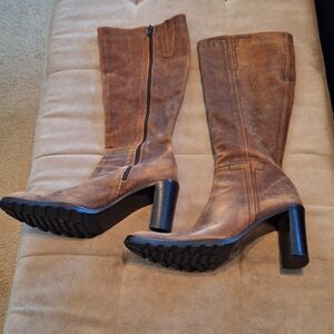 Kenneth Cole boots size 8.5